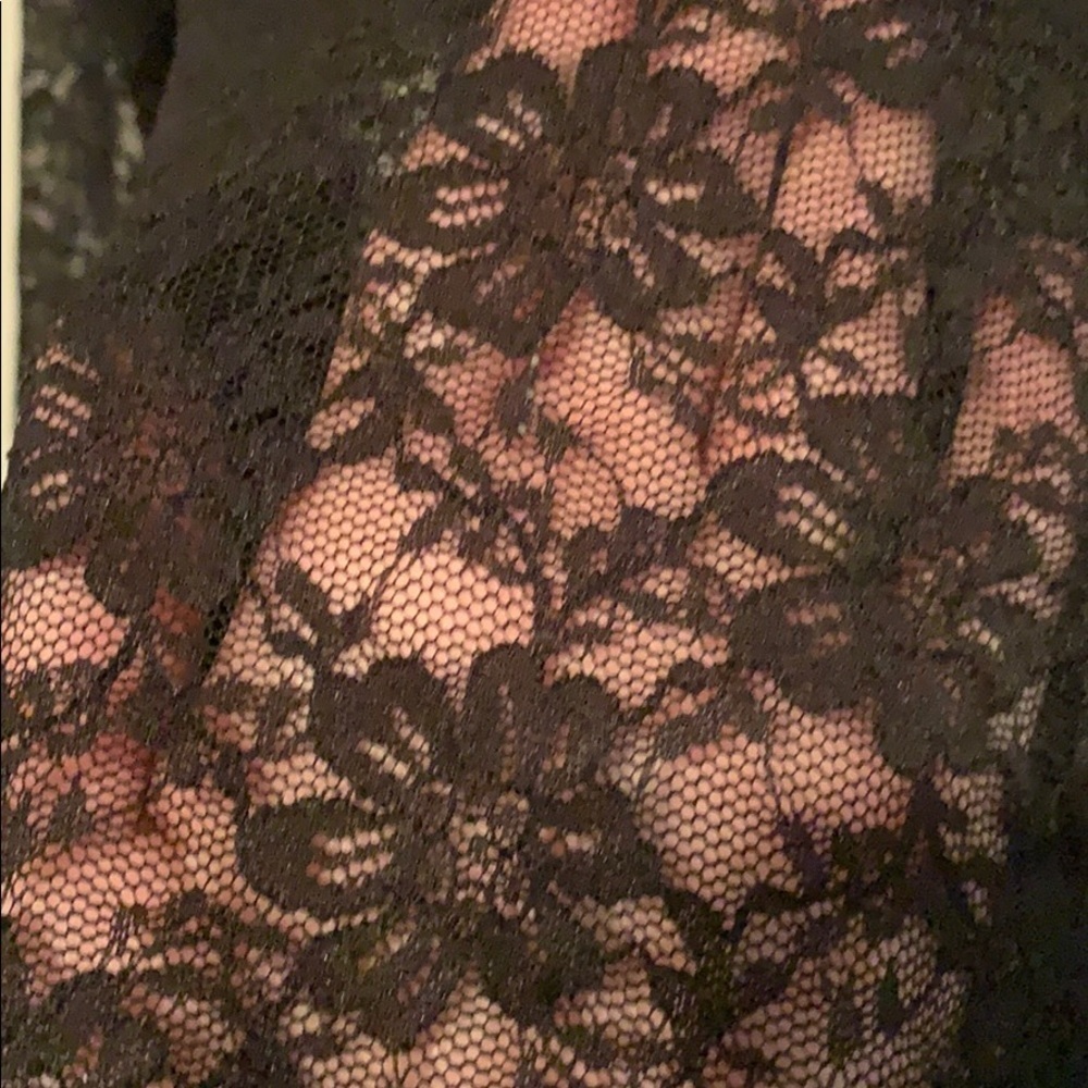 Lace bodysuit - Picture 2 of 4